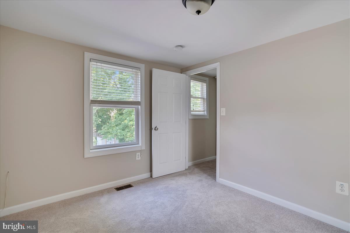 9115 Glenridge Road Silver Spring, MD 20910 - Photo 30 of 47