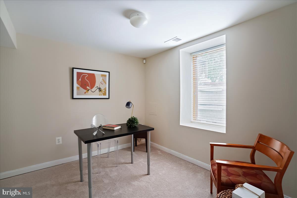 9115 Glenridge Road Silver Spring, MD 20910 - Photo 33 of 47