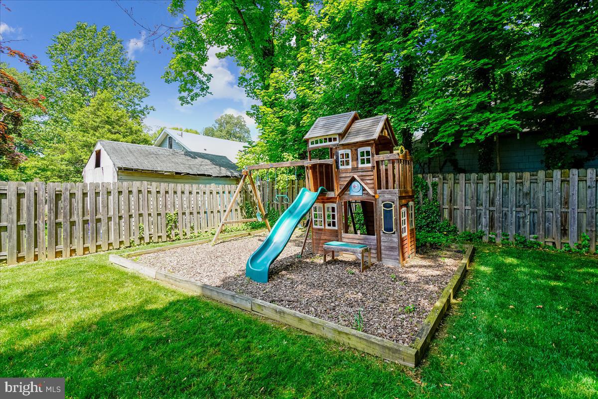 9115 Glenridge Road Silver Spring, MD 20910 - Photo 44 of 47
