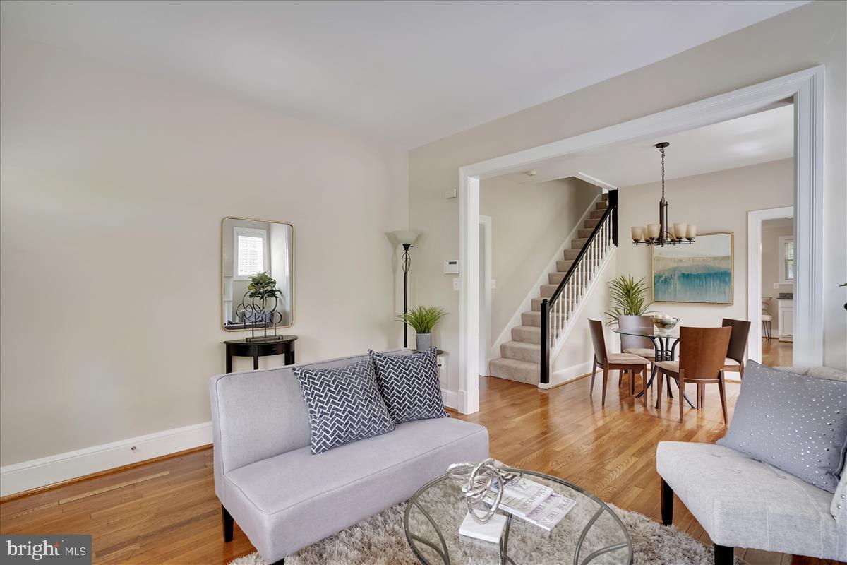 9115 Glenridge Road Silver Spring, MD 20910 - Photo 7 of 47