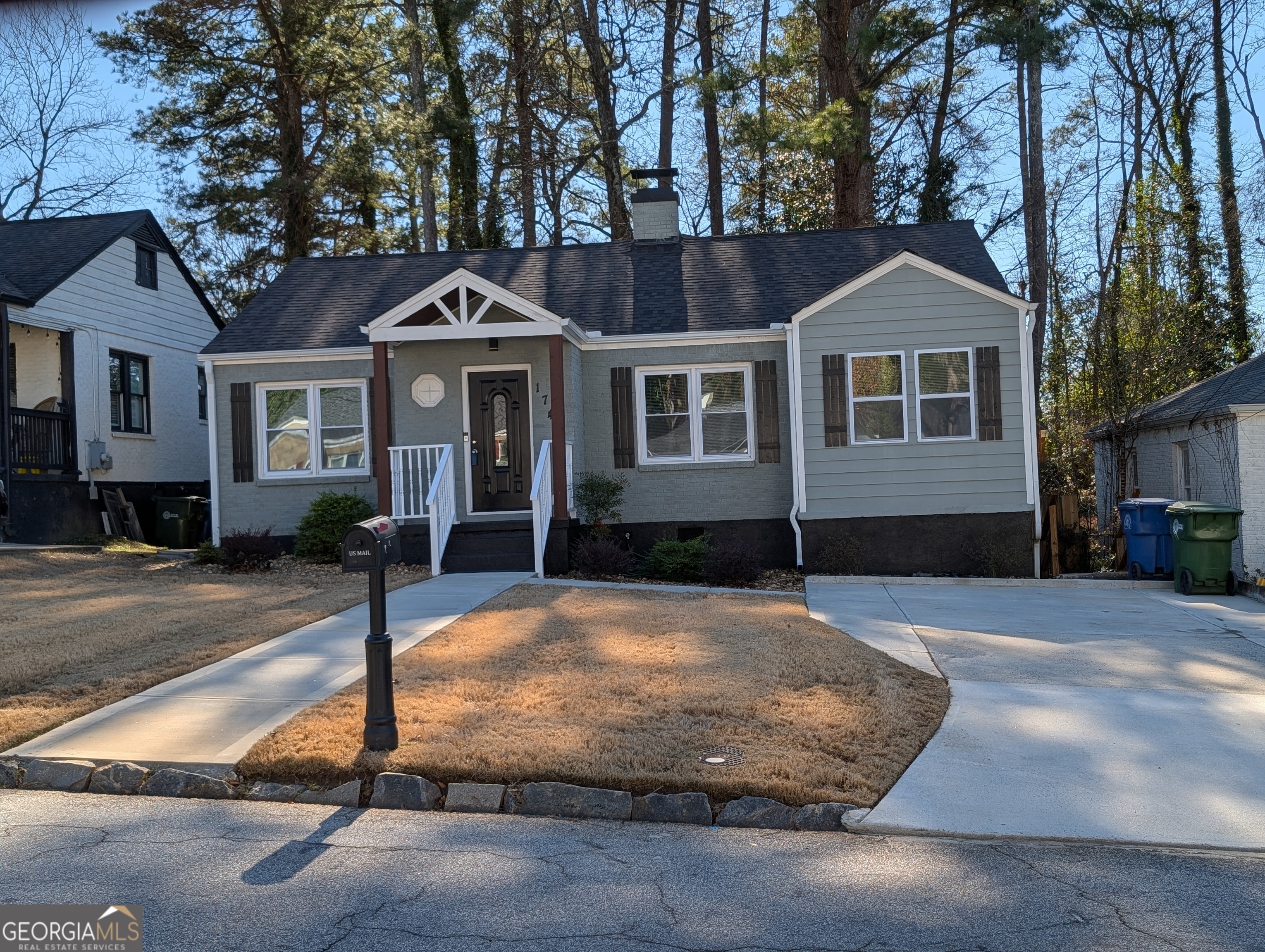 1740 Emerald Avenue Southwest Atlanta, GA 30310 - Photo 3 of 25