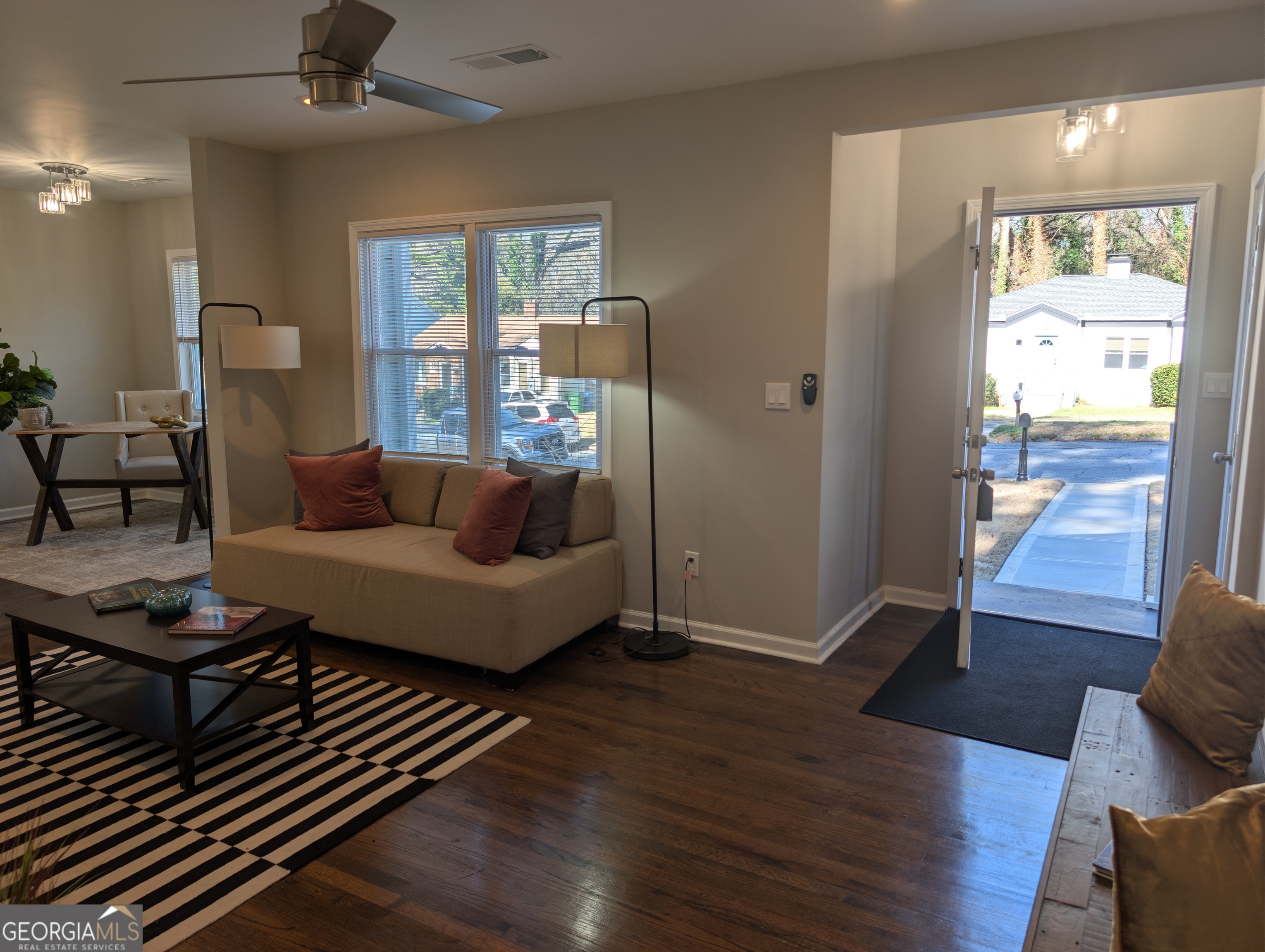 1740 Emerald Avenue Southwest Atlanta, GA 30310 - Photo 5 of 25