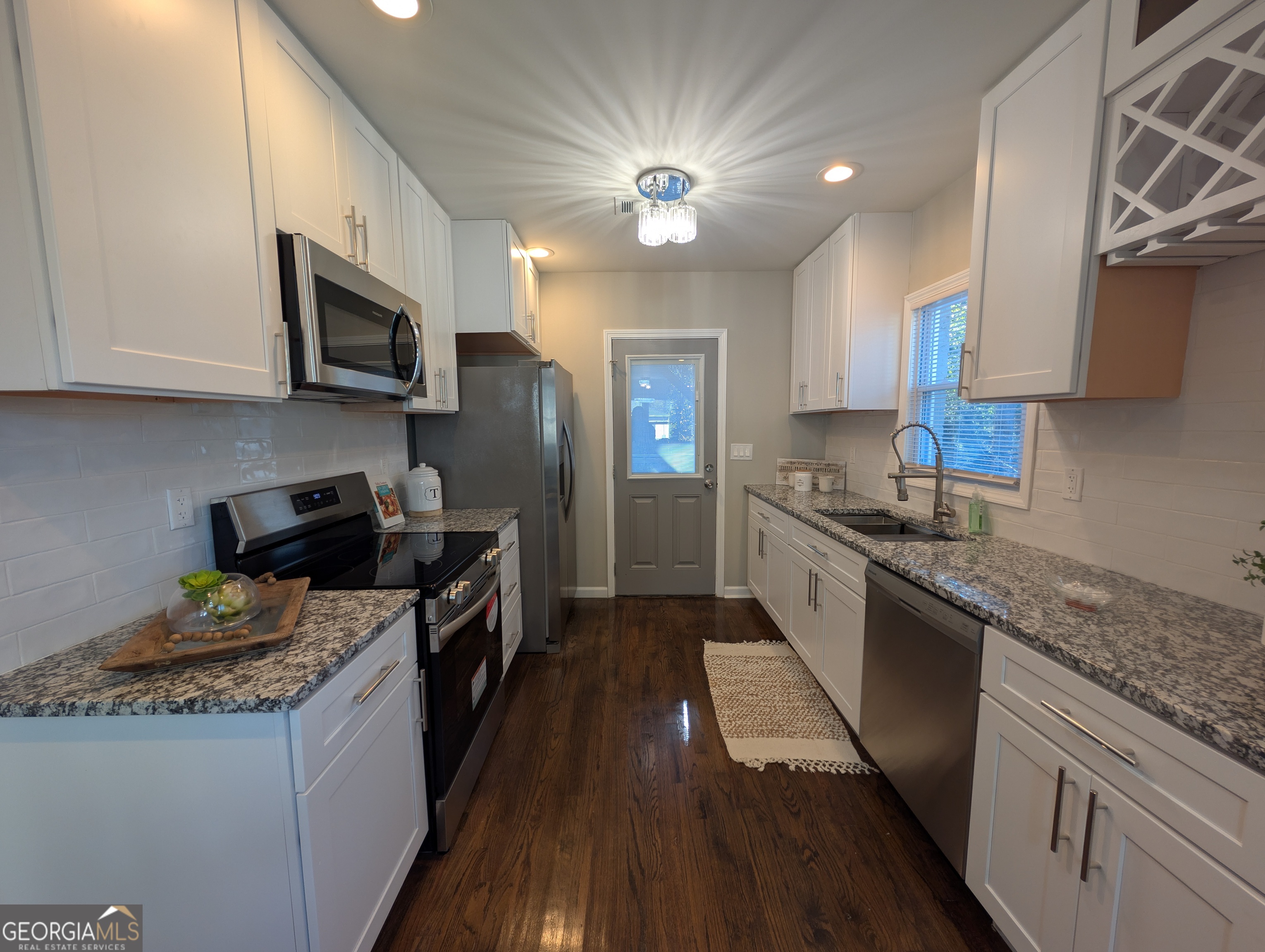 1740 Emerald Avenue Southwest Atlanta, GA 30310 - Photo 9 of 25