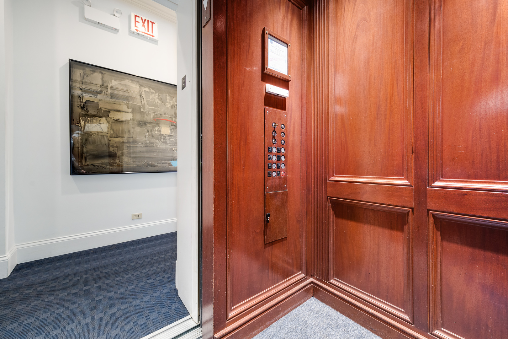 812 North Dearborn Street Chicago, IL 60610 - Photo 16 of 25