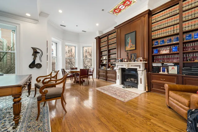 $3,950,000 | 812 North Dearborn Street, Chicago, IL 60610