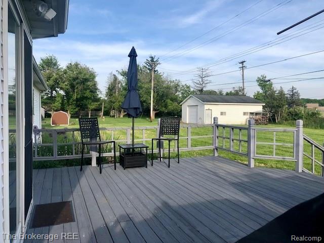 331 Davis Lake Road Lapeer, MI 48446 - Photo 7 of 42