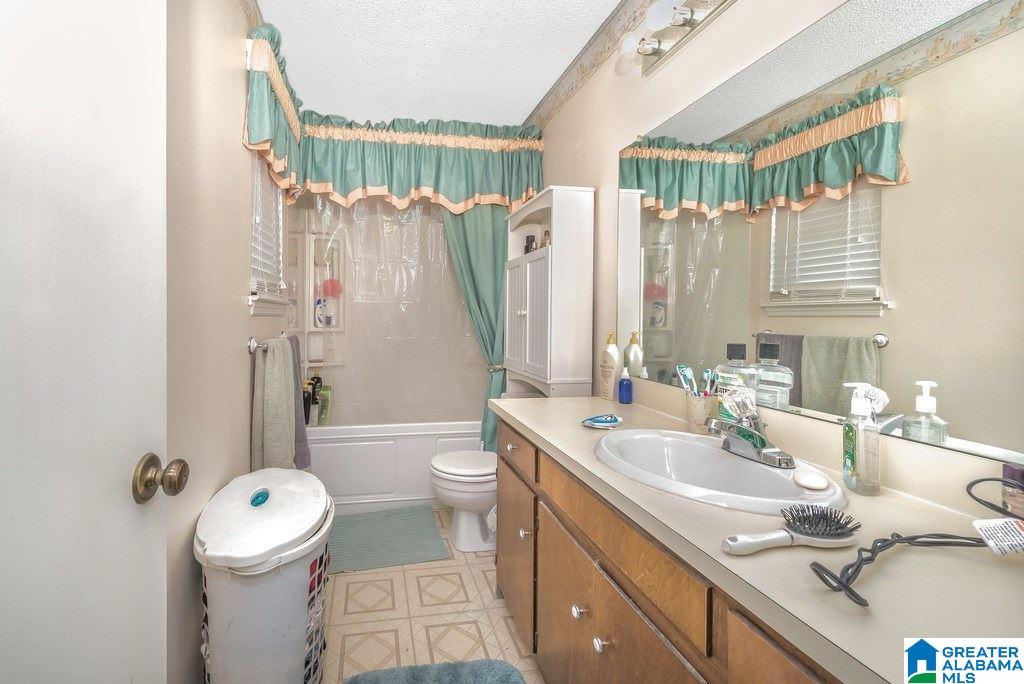 925 5th Court Northwest Alabaster, AL 35007 - Photo 8 of 17