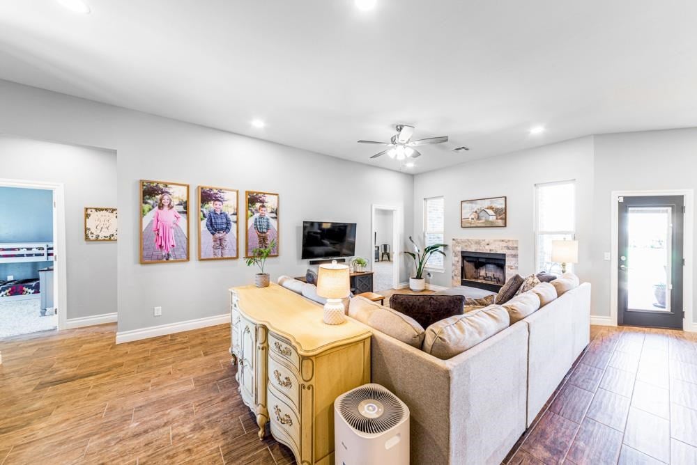 1904 Shadow Ridge Stillwater, OK 74074 - Photo 4 of 34 Gallery Image 4