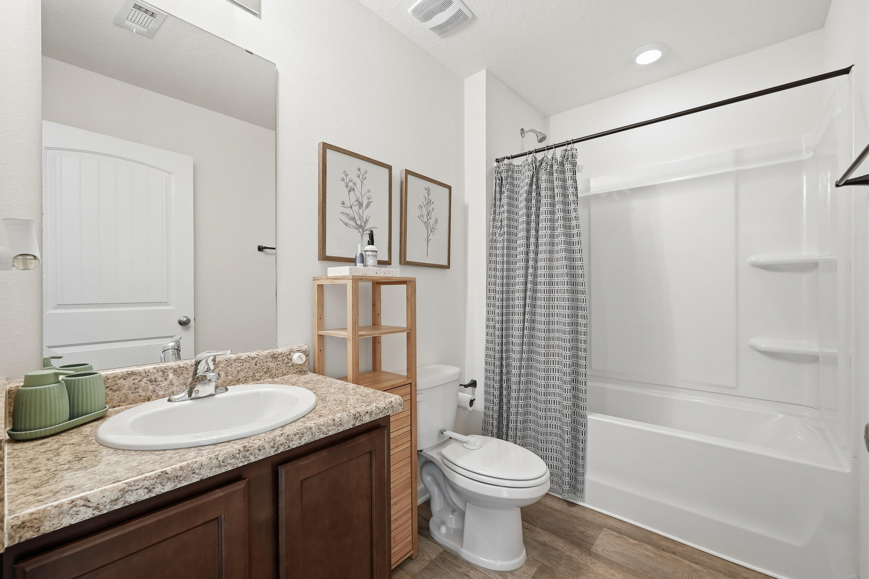 1056 Limpkin Street Crestview, FL 32539 - Photo 23 of 38 1056 Limpkin ST-21