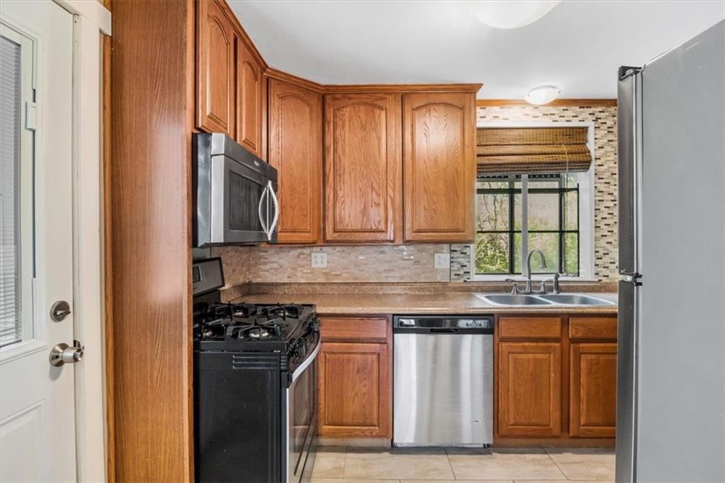 526 Thompson Run Road Pittsburgh, PA 15237 - Photo 10 of 25 Gallery Image 10