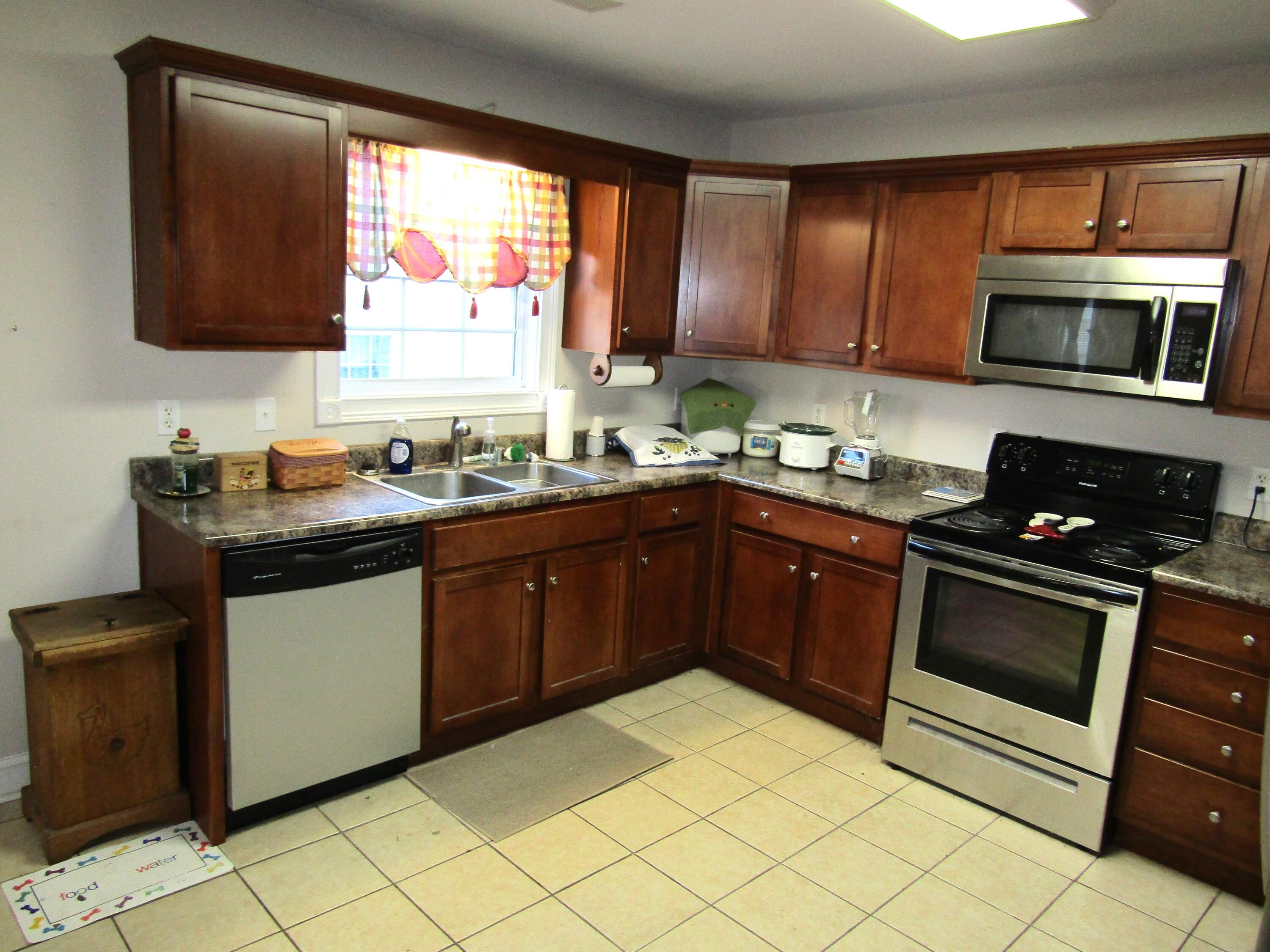 793 Red House Road Richmond, KY 40475 - Photo 14 of 28 kitchen 2