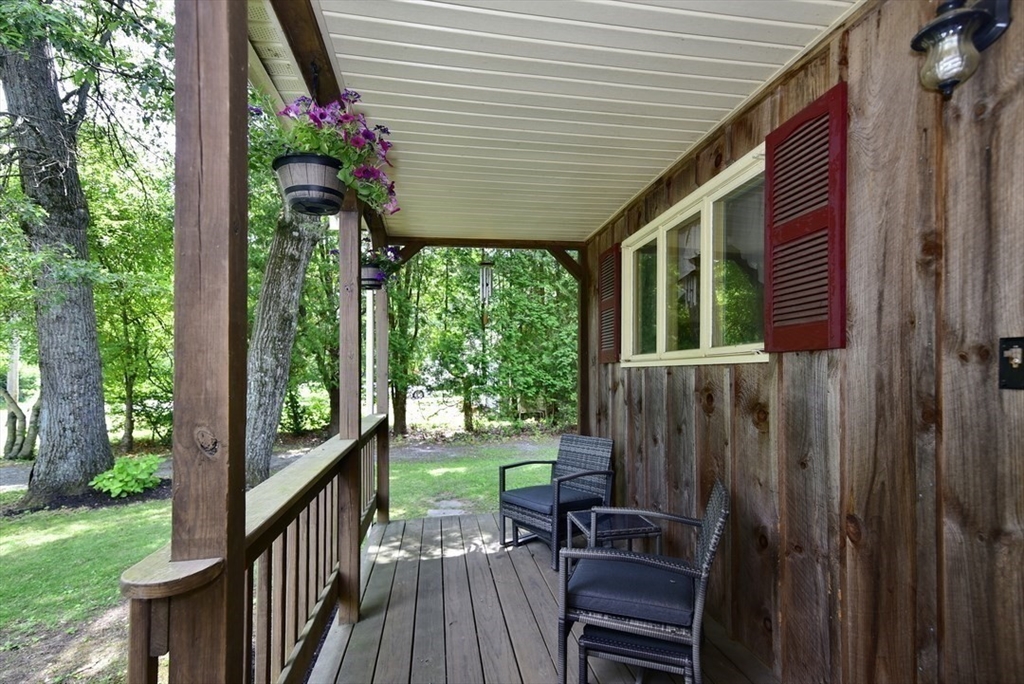 85 Maple Street Bellingham, MA 02019 - Photo 3 of 28 Gallery Image 3