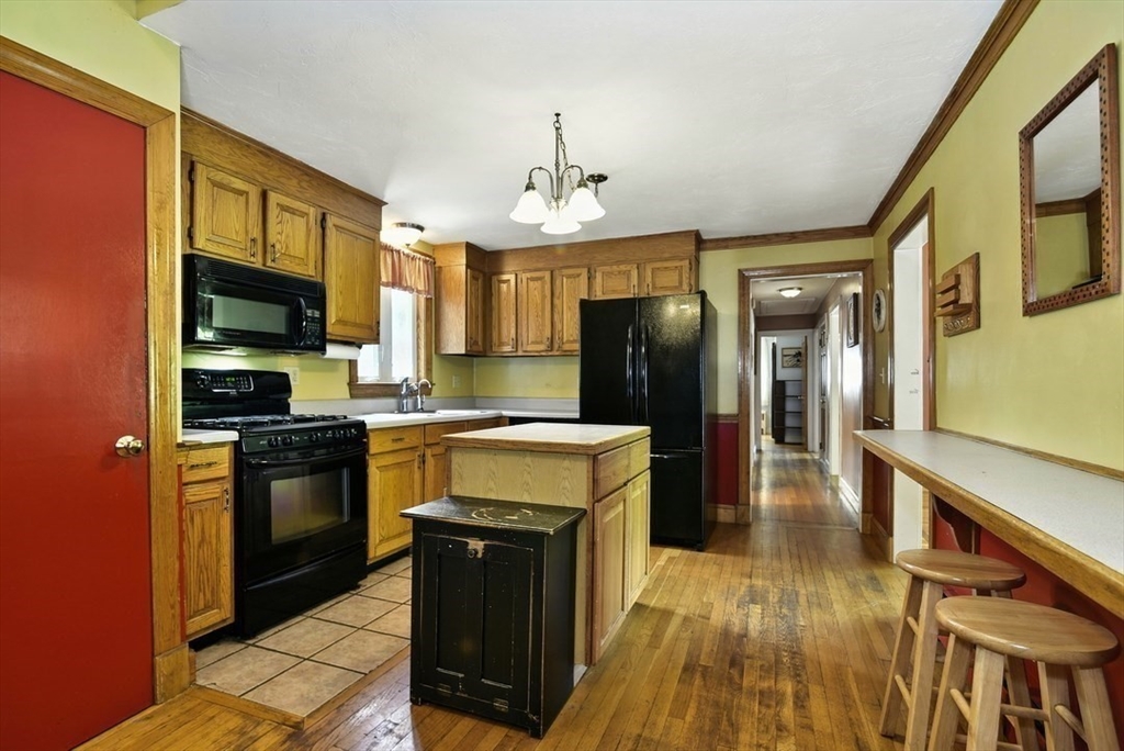 85 Maple Street Bellingham, MA 02019 - Photo 9 of 28 Gallery Image 9