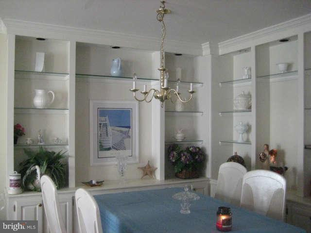 8764 Jarwood Road Baltimore, MD 21237 - Photo 21 of 23 Dining Room
