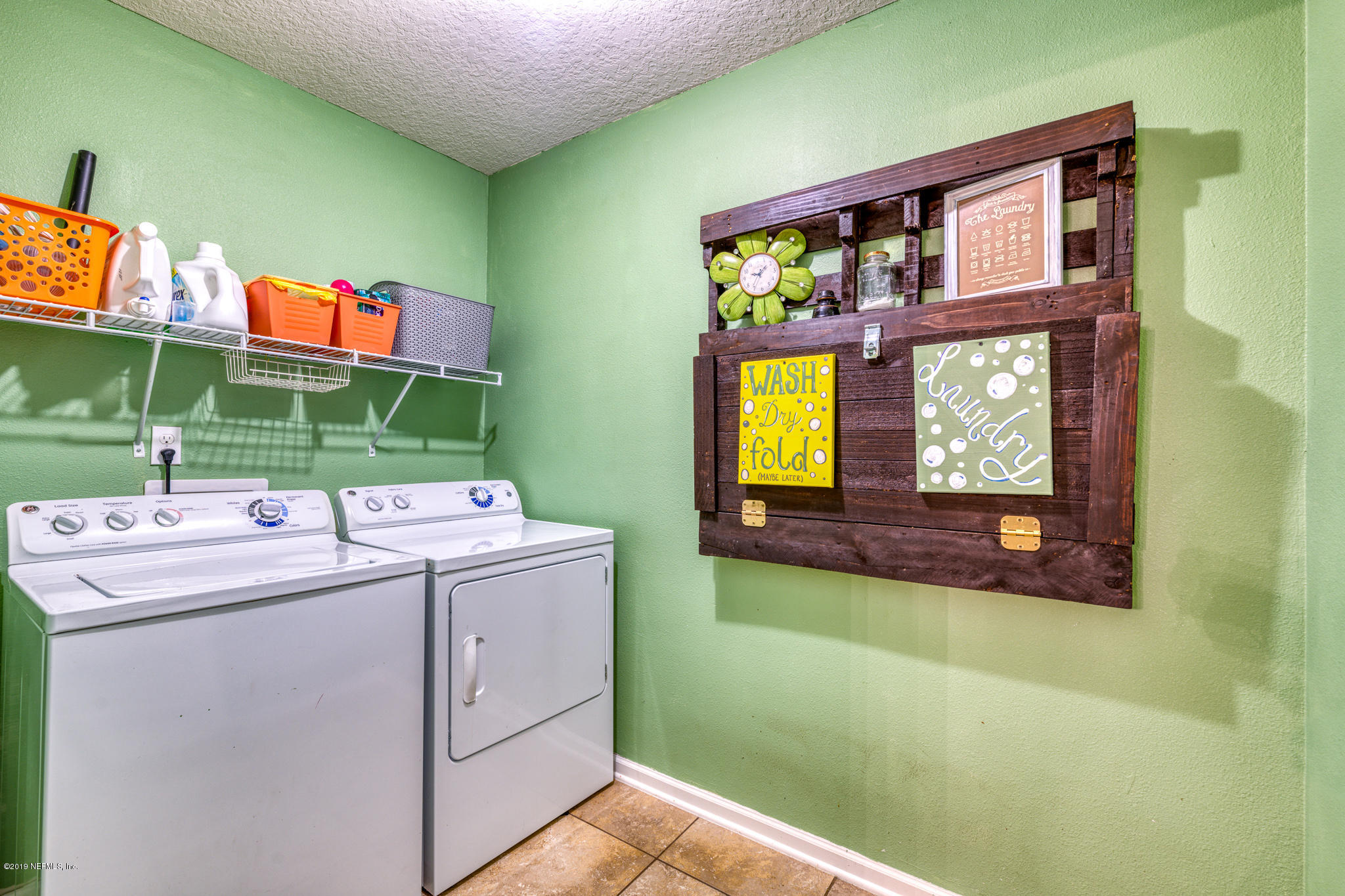 15644 Tisons Bluff Road Jacksonville, FL 32218 - Photo 13 of 25 15644 Tisons Bluff Rd Laundry Room