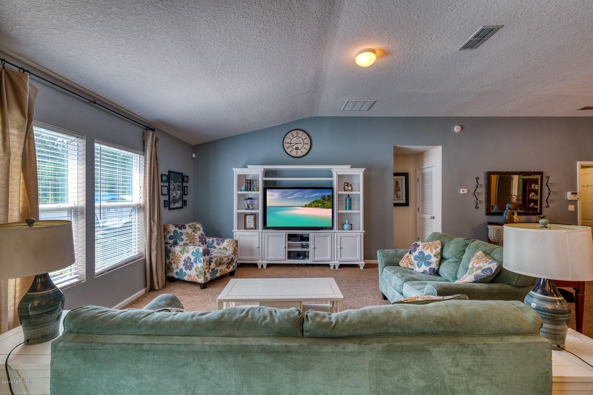 15644 Tisons Bluff Road Jacksonville, FL 32218 - Photo 9 of 25 15644 Tisons Bluff Rd Living Room