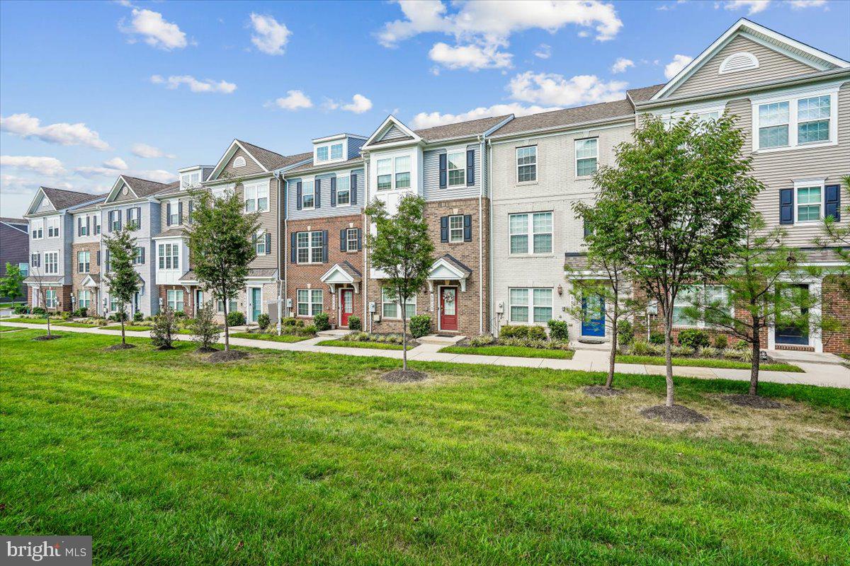 3013 Duvall Ridge Road Hyattsville, MD 20785 - Photo 2 of 24 Gallery Image 2