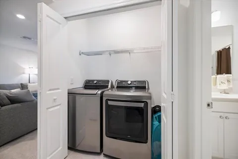 $420,000 | 6511 Silverstar Drive, Sarasota, FL 34240