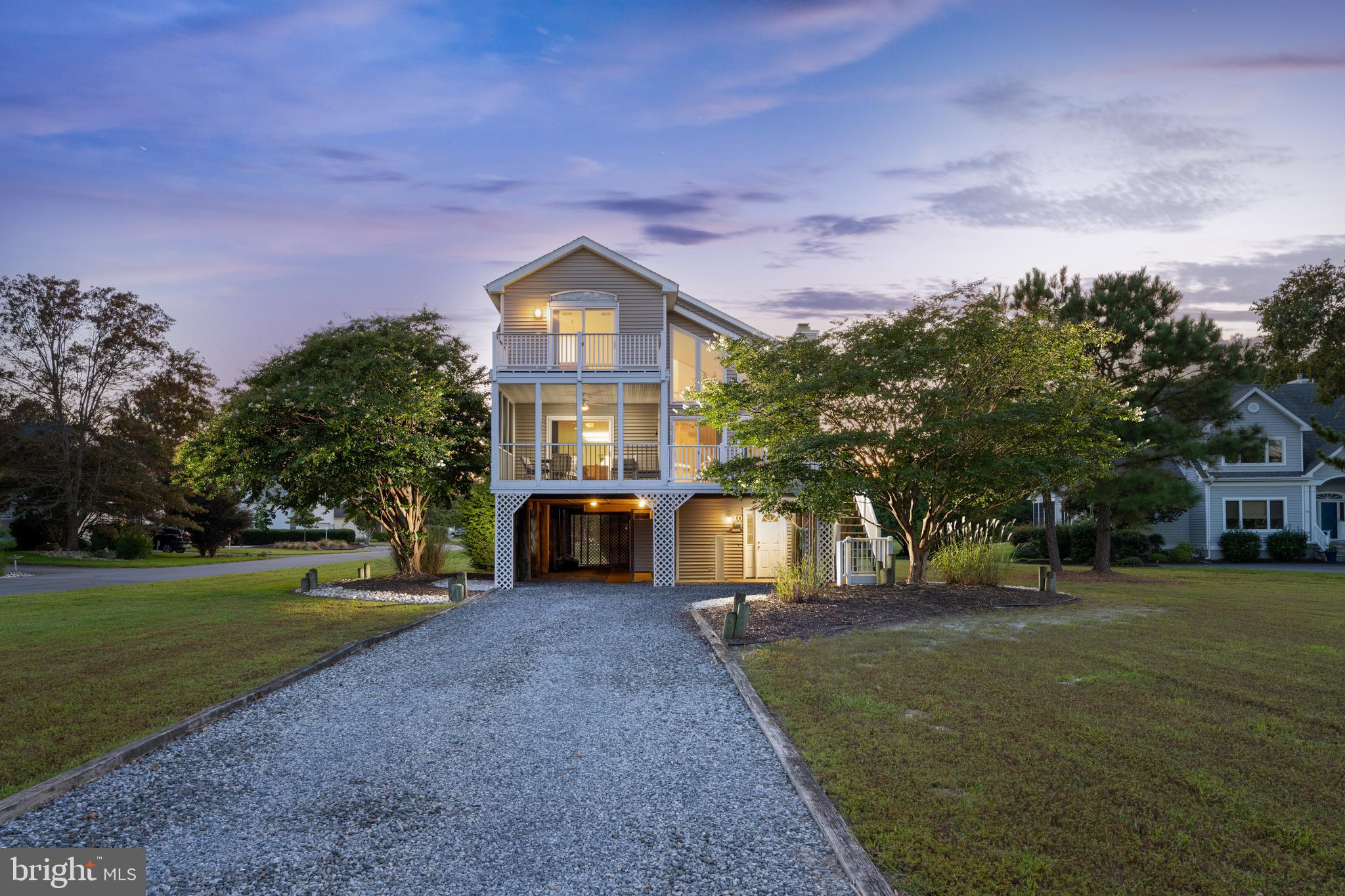 Welcome to 10 Duck Walk in The Salt Pond