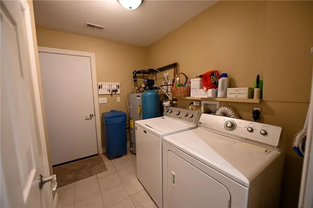 $869,000 | 33981 County Road 96, Cross Timbers, MO 65634