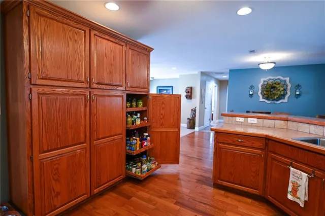 $869,000 | 33981 County Road 96, Cross Timbers, MO 65634