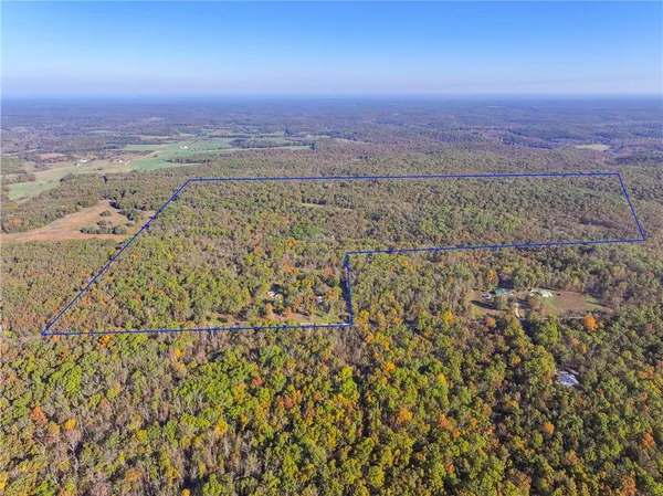 $849,000 | 33981 County Road 96, Cross Timbers, MO 65634