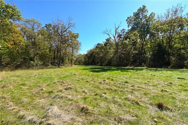 $849,000 | 33981 County Road 96, Cross Timbers, MO 65634