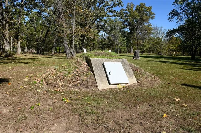 $869,000 | 33981 County Road 96, Cross Timbers, MO 65634