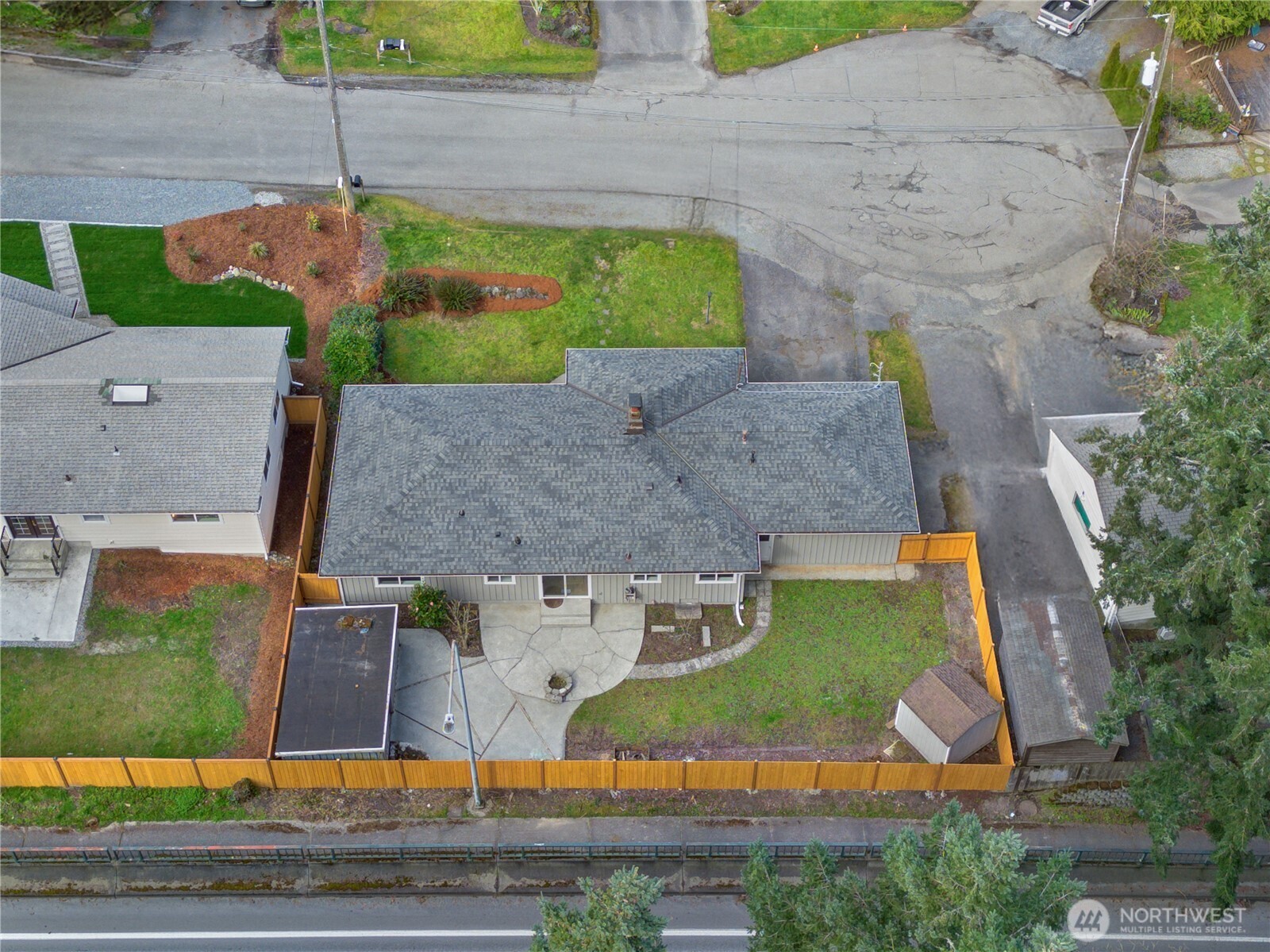 20018 Meridian Place North Shoreline, WA 98133 - Photo 34 of 37 an aerial view of residential houses with outdoor space