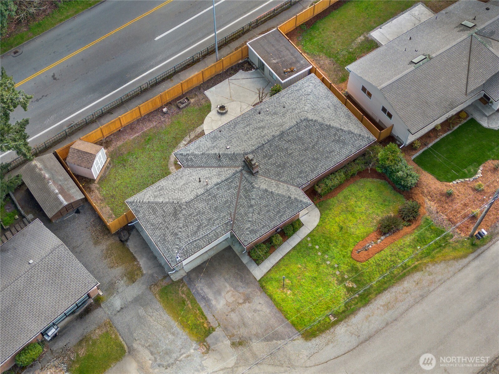 20018 Meridian Place North Shoreline, WA 98133 - Photo 35 of 37 an aerial view of a house with a garden