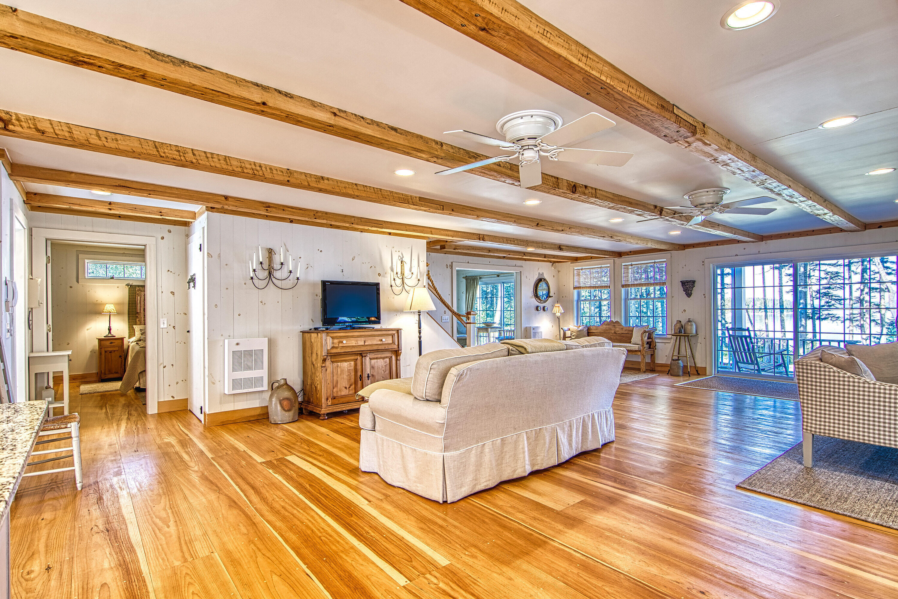 635 Paul Bunyan Road Corea, ME 04624 - Photo 11 of 33 635 Paul Bunyan Living Area