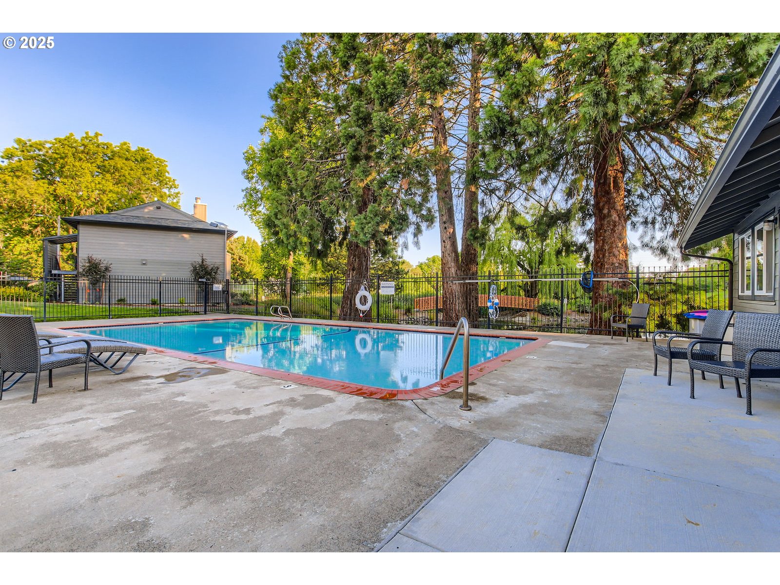 12632 Northwest Barnes Road, Unit 7 Portland, OR 97229 - Photo 16 of 18 Gallery Image 16