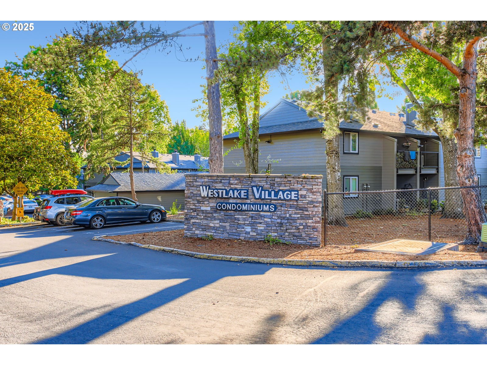 12632 Northwest Barnes Road, Unit 7 Portland, OR 97229 - Photo 4 of 18 Gallery Image 4