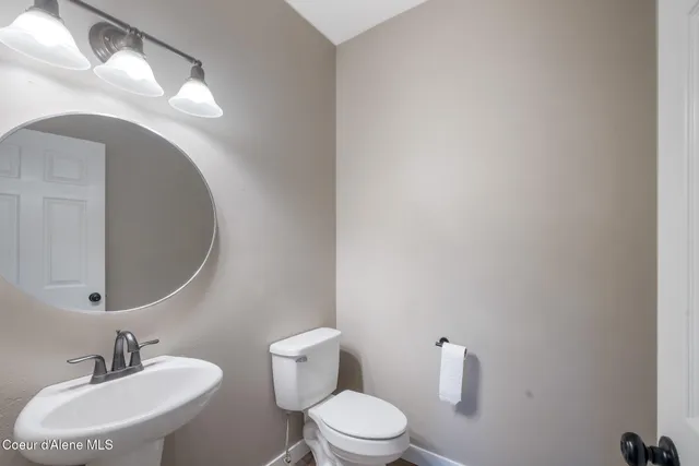 $574,000 | 1424 West Tualatin Drive, Post Falls, ID 83854