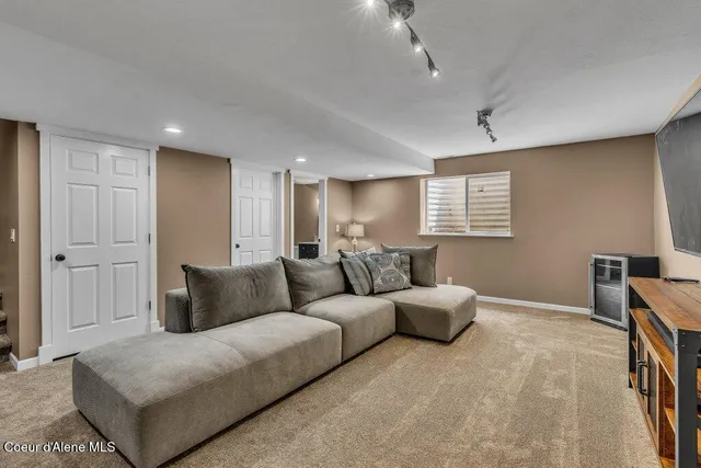 $574,000 | 1424 West Tualatin Drive, Post Falls, ID 83854