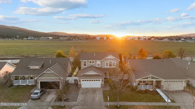 $574,000 | 1424 West Tualatin Drive, Post Falls, ID 83854