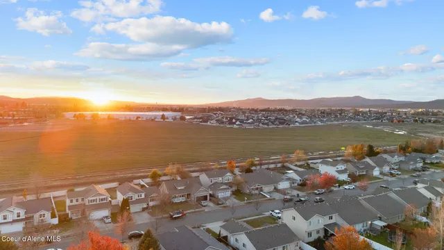 $574,000 | 1424 West Tualatin Drive, Post Falls, ID 83854