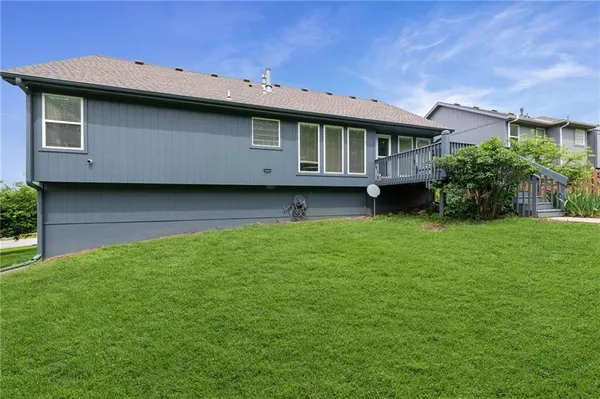 $330,000 | 7205 East 165th Street, Belton, MO 64012