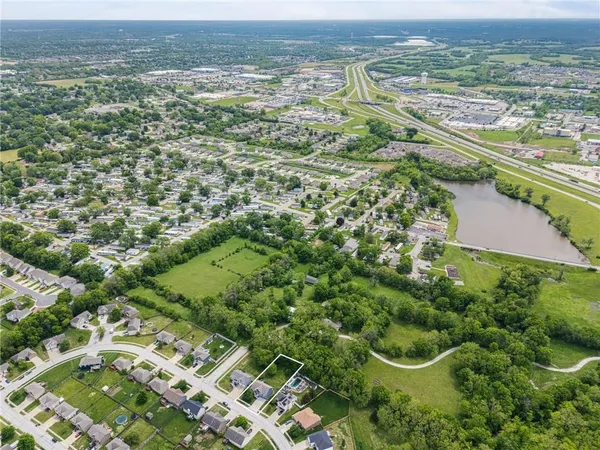 $330,000 | 7205 East 165th Street, Belton, MO 64012