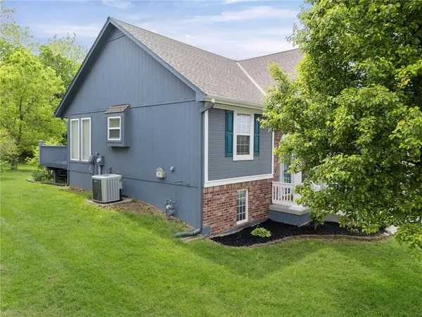 $330,000 | 7205 East 165th Street, Belton, MO 64012