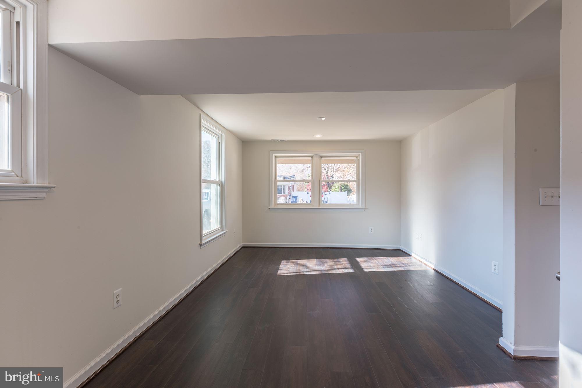 14301 Fullerton Road Woodbridge, VA 22193 - Photo 26 of 44 Gallery Image 26