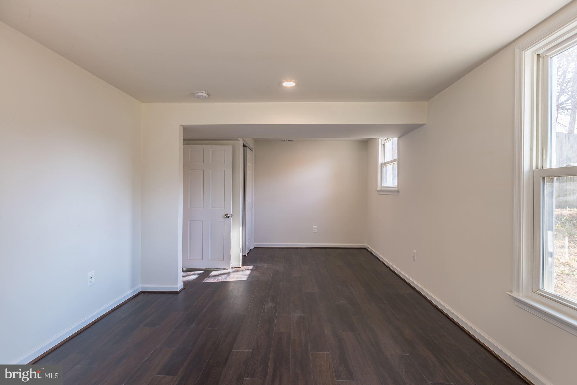 14301 Fullerton Road Woodbridge, VA 22193 - Photo 27 of 44 Gallery Image 27