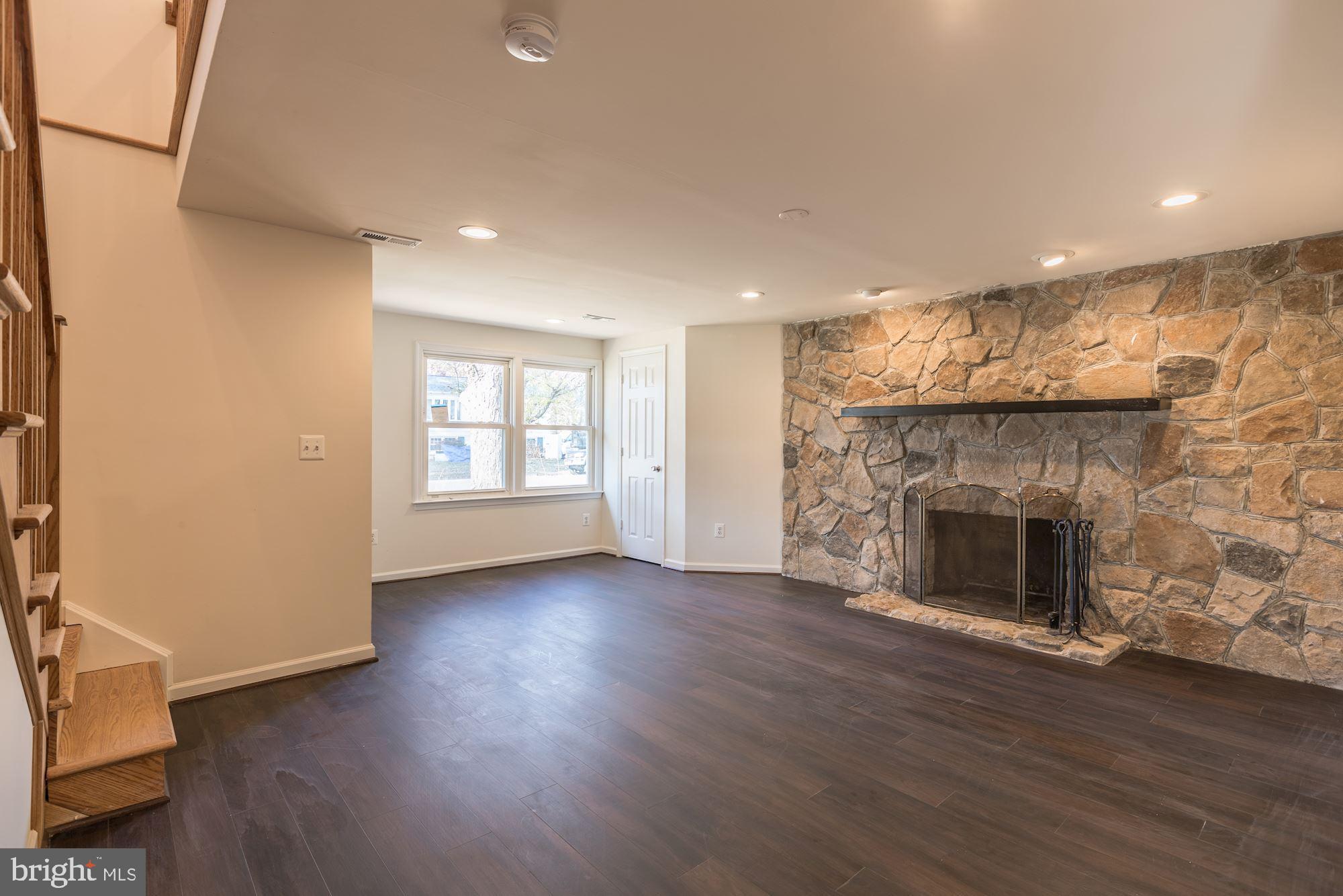 14301 Fullerton Road Woodbridge, VA 22193 - Photo 34 of 44 Gallery Image 34