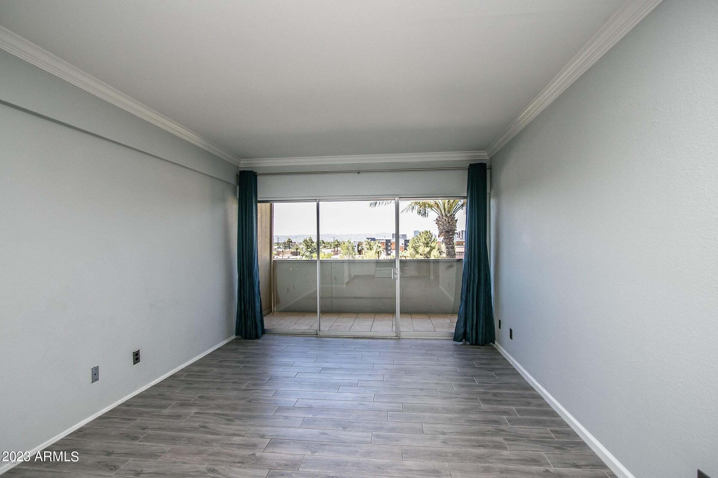 351 East Thomas Road, Unit D504 Phoenix, AZ 85012 - Photo 5 of 19 d504 - 5
