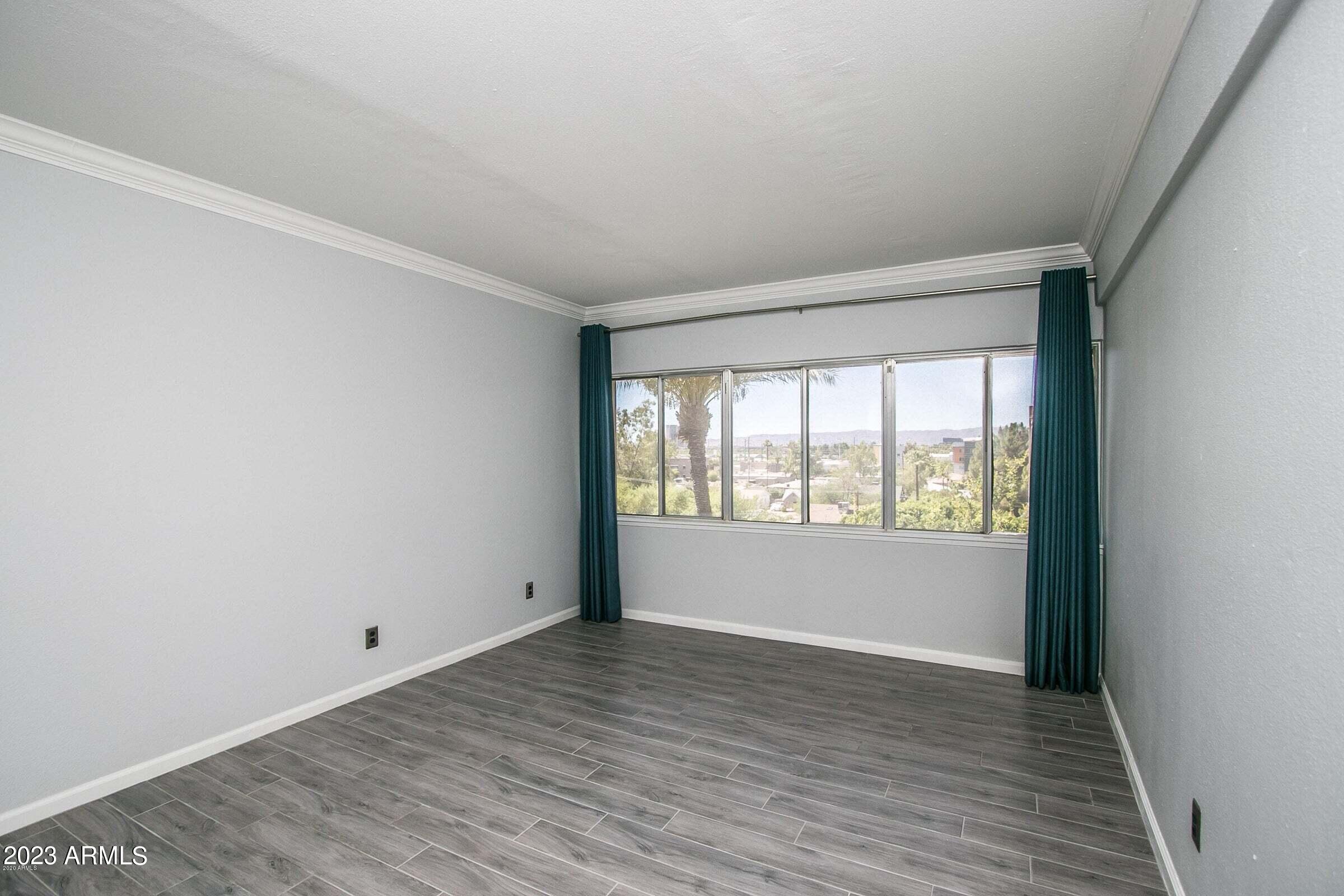 351 East Thomas Road, Unit D504 Phoenix, AZ 85012 - Photo 6 of 19 d504 - 6