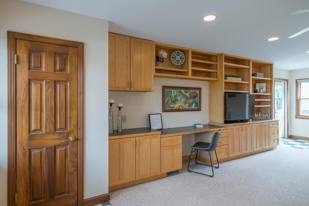 2752 Coventry Road Columbus, OH 43221 - Photo 11 of 43