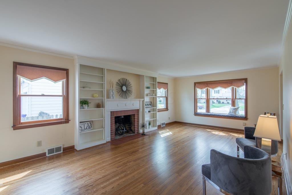 2752 Coventry Road Columbus, OH 43221 - Photo 4 of 43