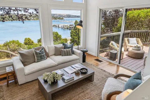 $1,300,000 | 220 Donahue Street, Sausalito, CA 94965