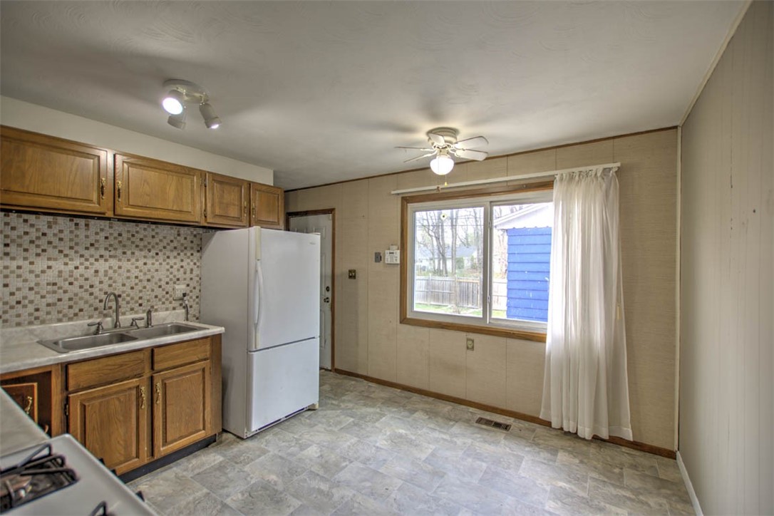54 Whippoorwill Drive Decatur, IL 62526 - Photo 13 of 25 Gallery Image 13