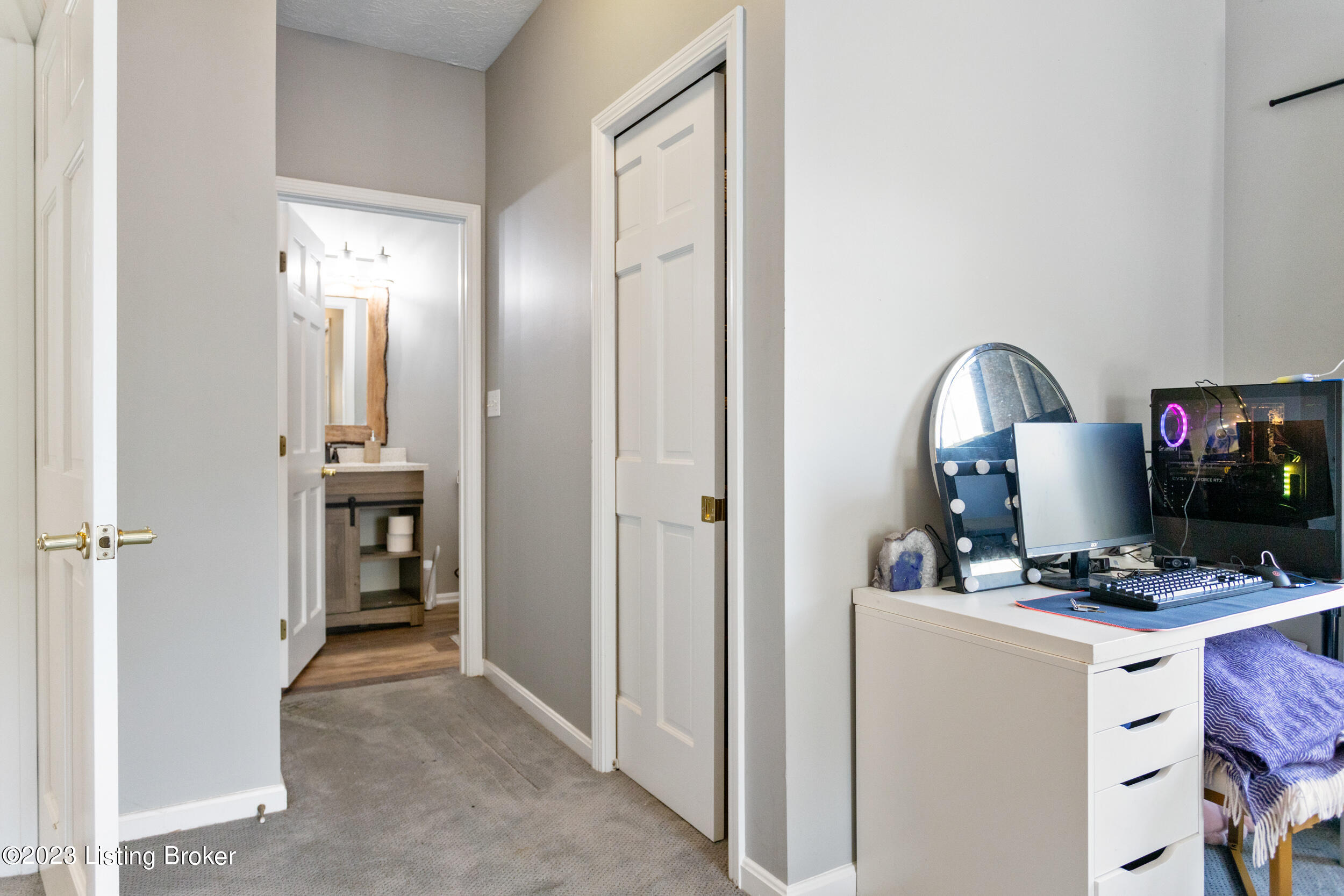 3104 Hendon Road Louisville, KY 40220 - Photo 16 of 33 3104 Hendon Rd-27